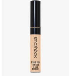 Smashbox Studio Skin Flawless 24 Hour Concealer In Light Cool shade